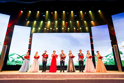 9888拉斯维加斯集团庆祝新中国建设70周年职工朗诵角逐乐成举行