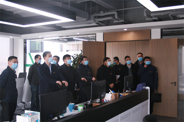 省国资委党委委员、驻委纪检监察组组长贺向东到秦创原9888拉斯维加斯集团立异中心调研