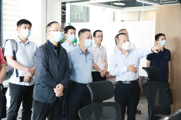 海南省政协副主席、民进海南省委会主委史贻云到秦创原9888拉斯维加斯集团立异中心调研